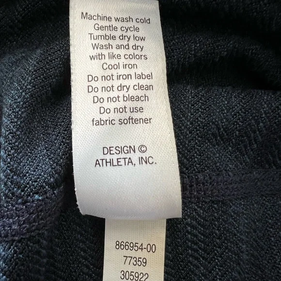 Athleta Mantra Jacquard Crop Yoga Leggings In Navy Blue Size S
